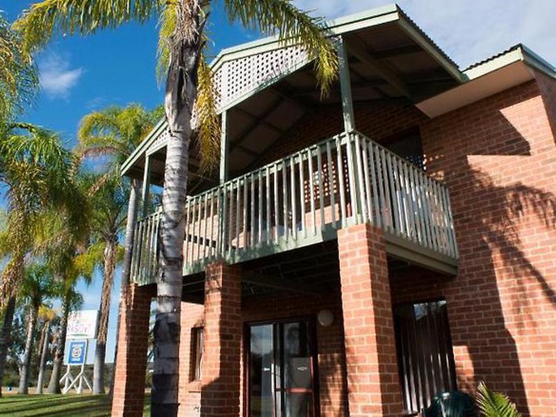 00C05020694C6AF5D49DE1E6E3FFEE71