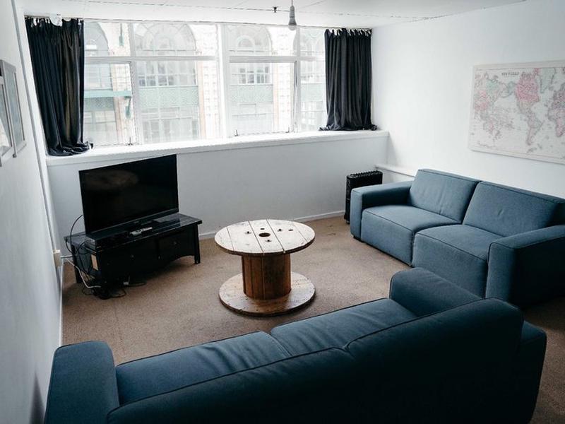 2F31E4DE0DE491E20D8AB6E9277D2E25