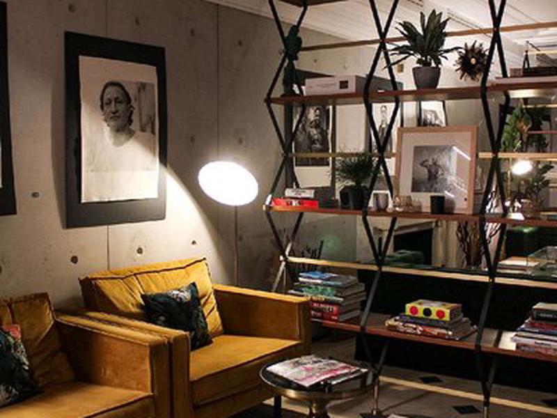 F1D2EF0A8CC4305BD254C04E2A27D11E