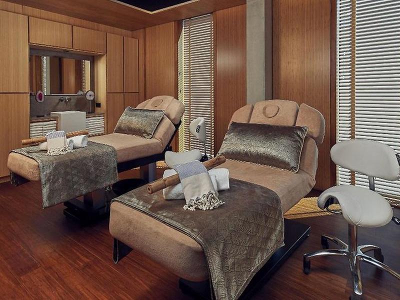 1A8235CC2BB3505948F034BB1262AE6C