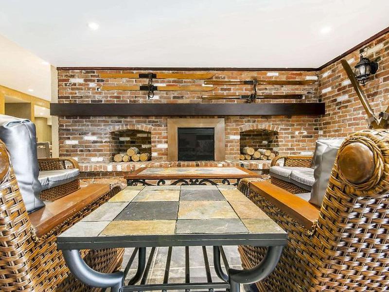 26E2FEFD8D72C2E7FB77C9F6FF22F042