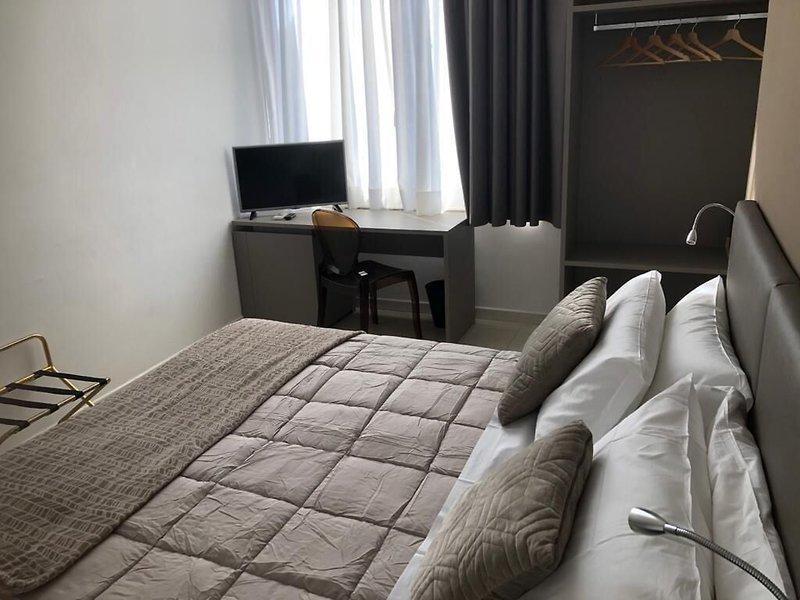 421744FC72C237DAB680D03A50D31102