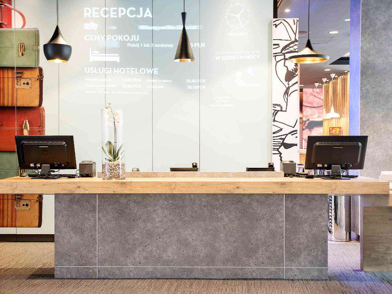 FA3E958AD13E14F80442F344AE48CA34