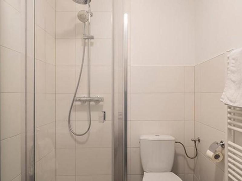 9545AFF0F64DD48D9A73EF3D53E62BF6