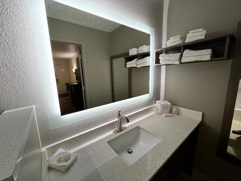 AD860371E83F8A34B5E912C4FC5F7D8F