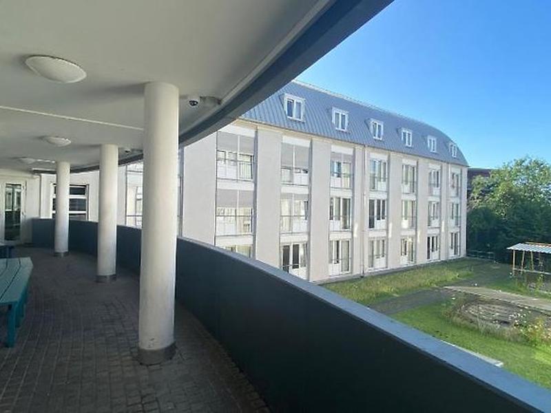 03A704ACF550C30B83A0CB243C0FDA69