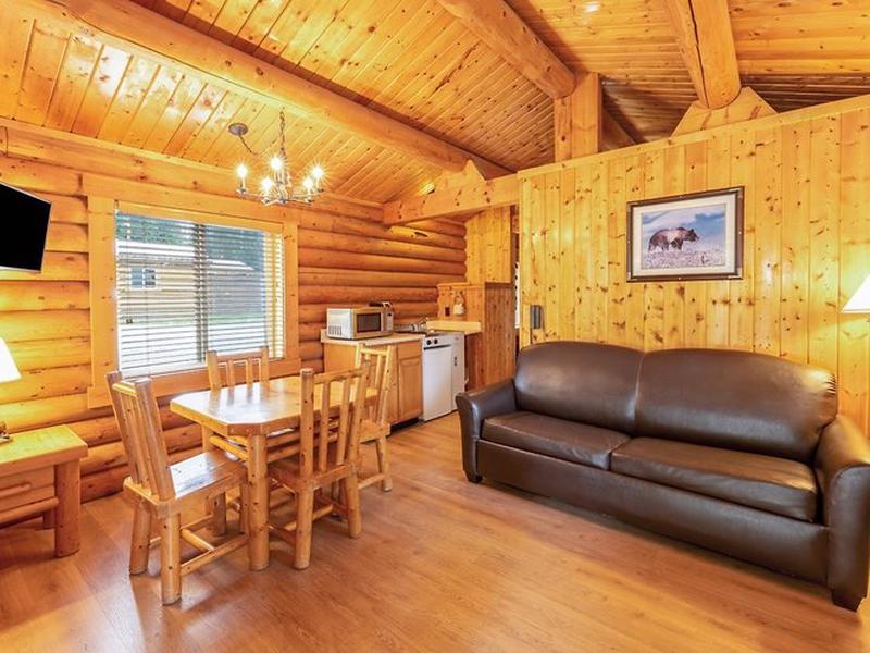 EE7551F9E1F8EA26AD013B1AE844D975