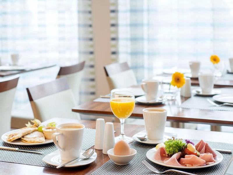 448824E780F2151F3BA3F3E44FFA3BF7