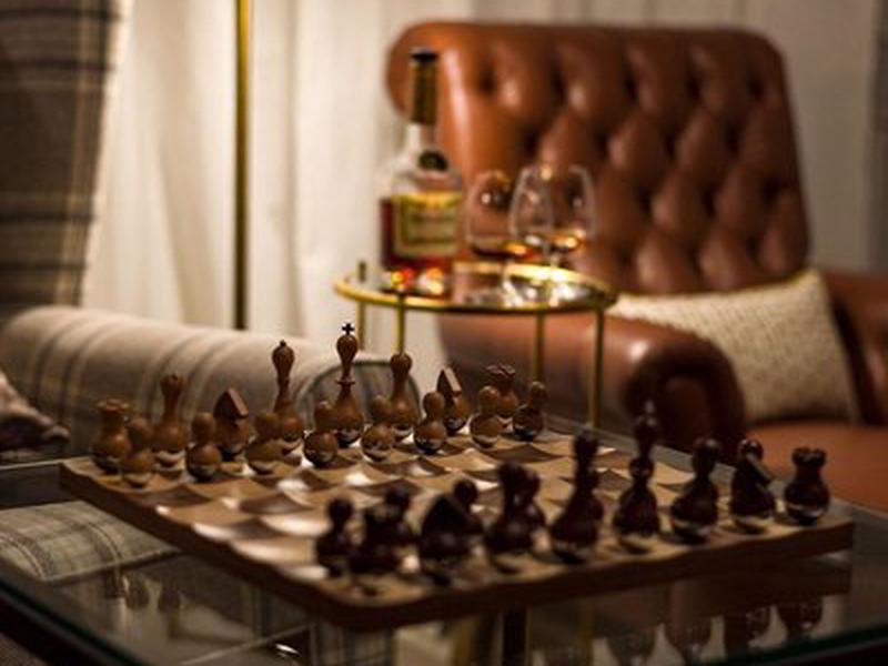 61123ADED8BEB8720107B19918B4F94B