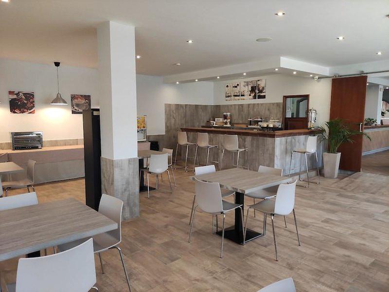 AEB9979ADB2B45D91FFEE96EECCB035D