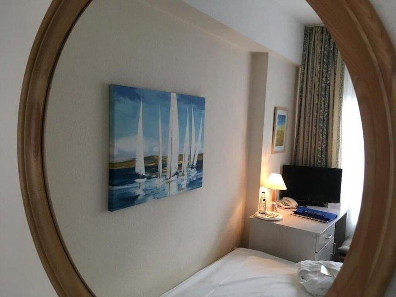 8842C9858640DE6C3EDDA850D104F127