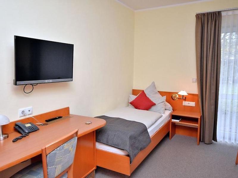 1211AE5F2AAAFA769A657BFF92F13E76