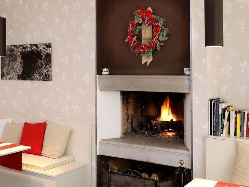 212C98AC382B92E434A6B55E63804EC7