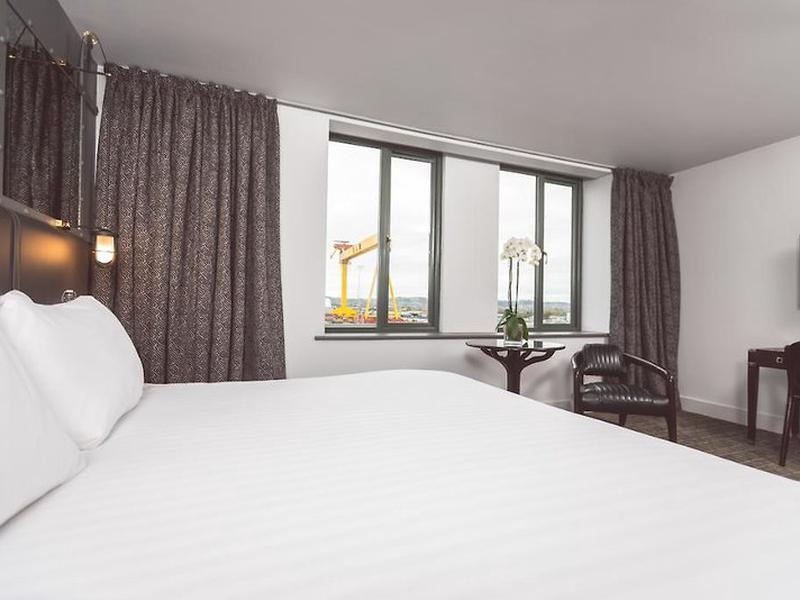 AEC816A8589C80F01437F8FACEA5BE3E