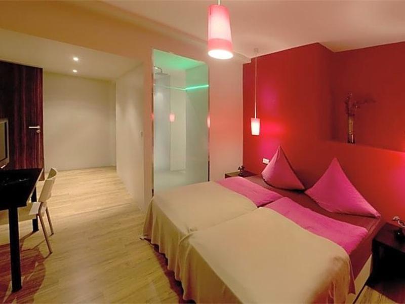 BB8BB2A9B29D10B31E48D1E21726D662