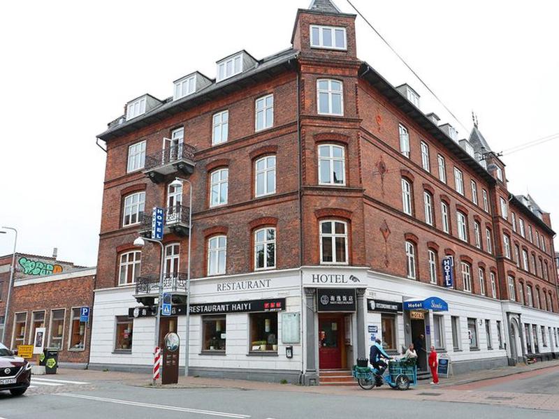 678765F3111E3645CF7E4D286817B031