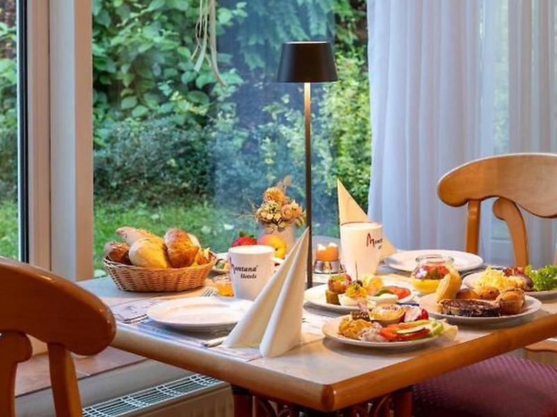 30E274CE30F70BBFB6485BB7837C7791