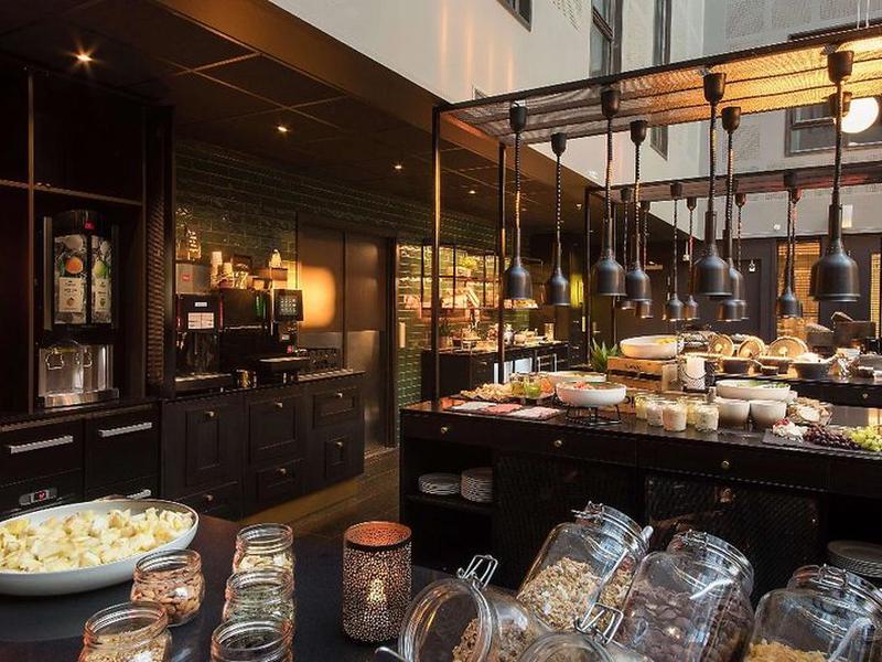 5C0726F823B0E200A40BC4665F17462F