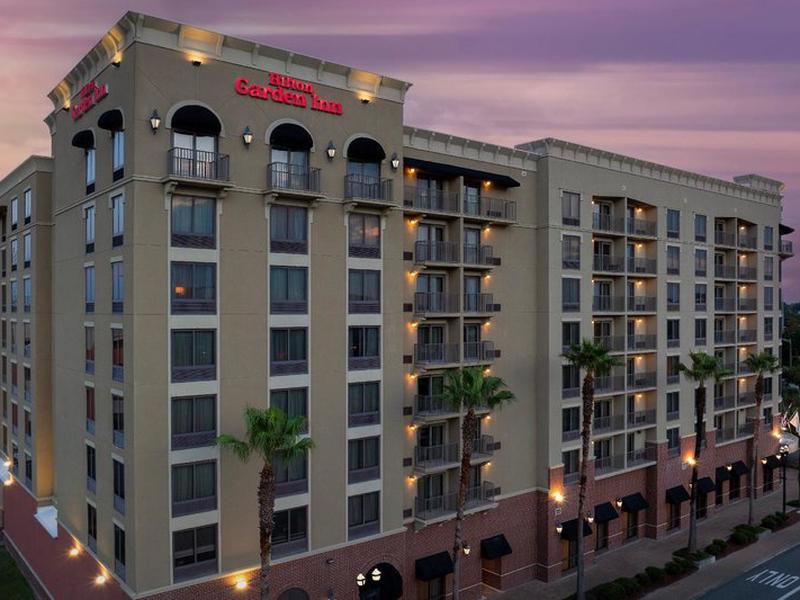 3F07CF93AF975848DC52980F4CCEE86E