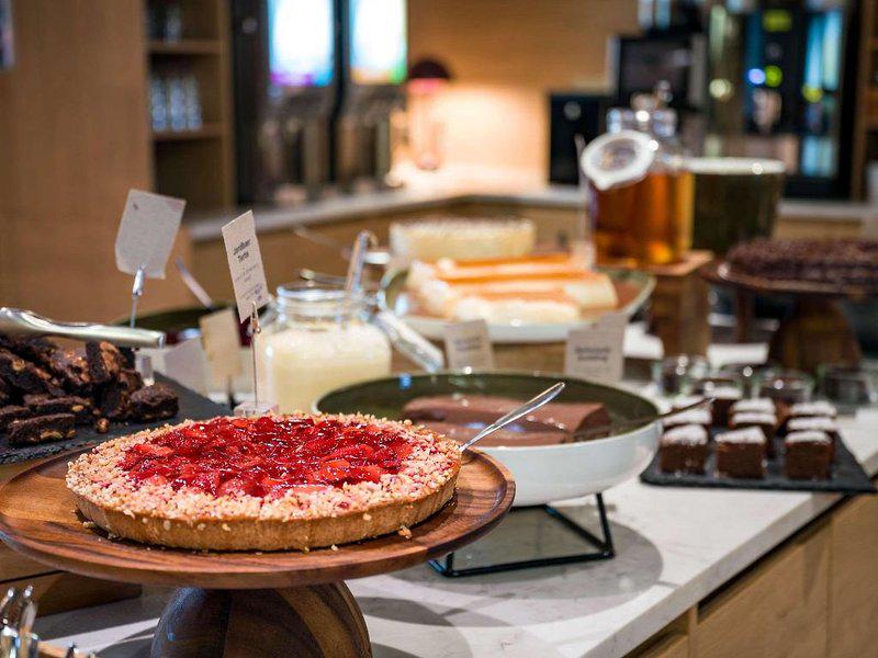 4EF5000C78405AEDCDAF6F51A97A7253