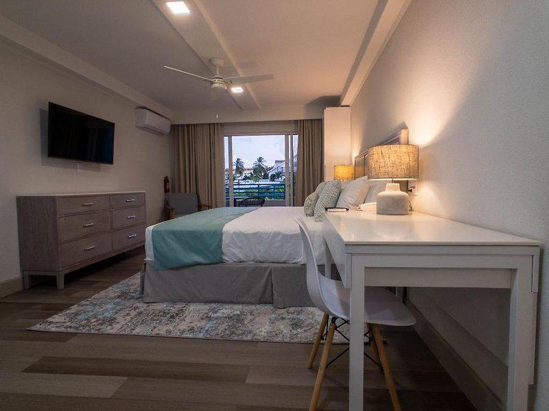 A63E8D7A0DBE8830FB83FDE90BAF5511