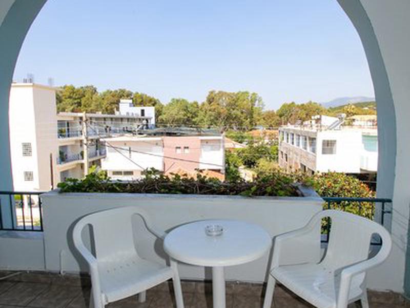 AF5D4990F4DB369FE8CEF8990783F2CA