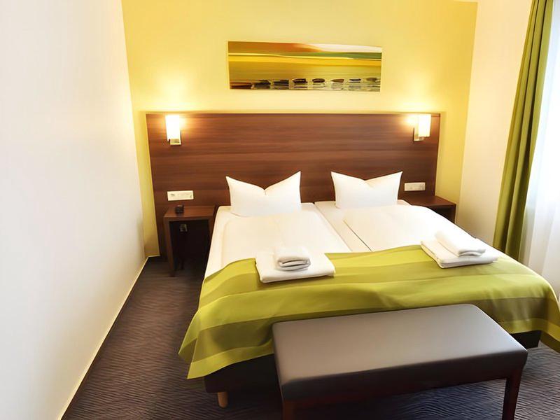 EE5D5AEDA33469515F0298F760D61F3F