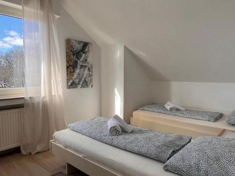 F764C005AF0B8C694D590AE3FE8A19AE