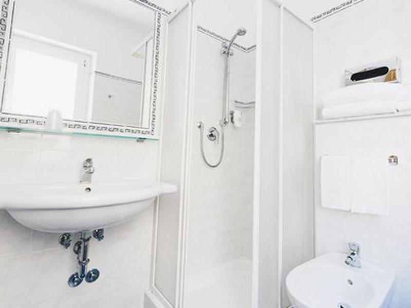 2FCF22927CA2ECE3A0B801CA87A64008