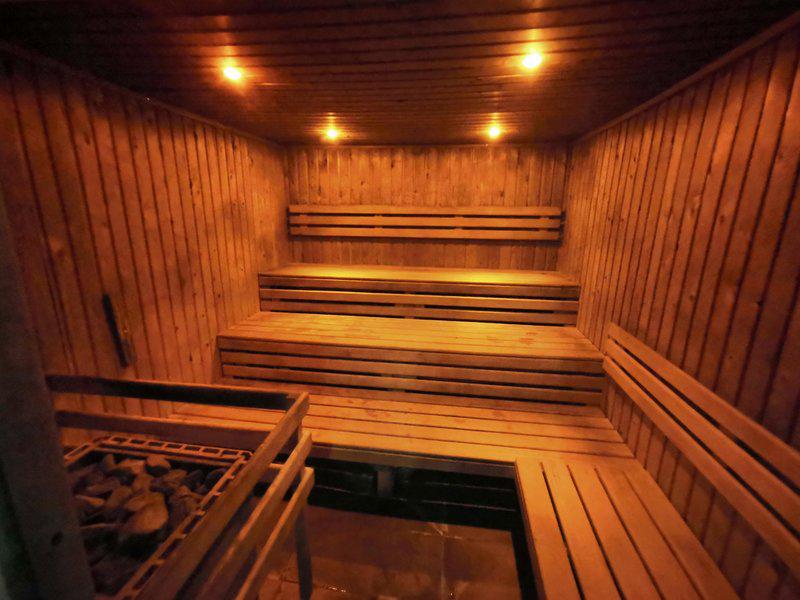 976DE49364EA296DAAAF40703C486161