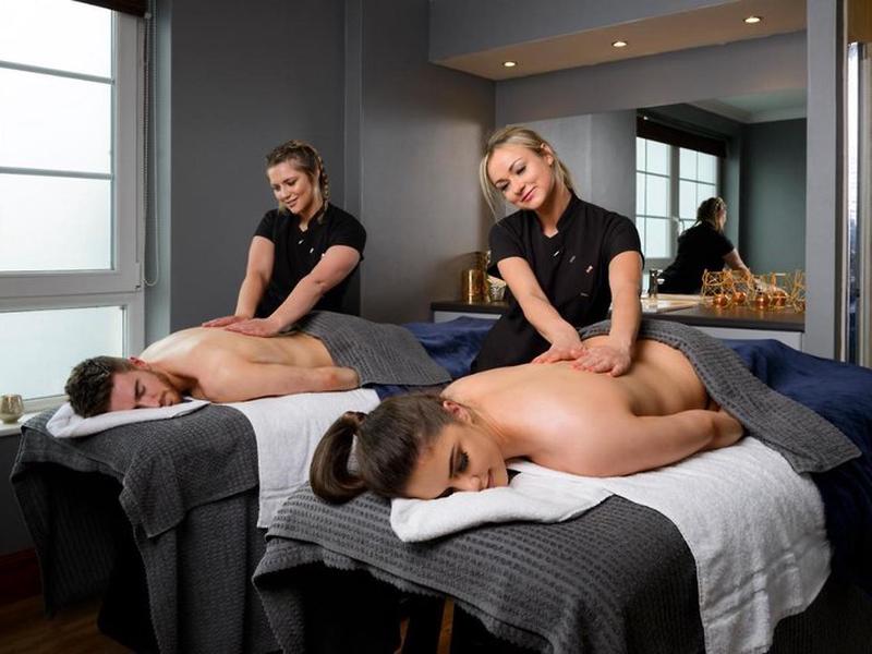 50ACC911B78D0462AA8082A980D2C463