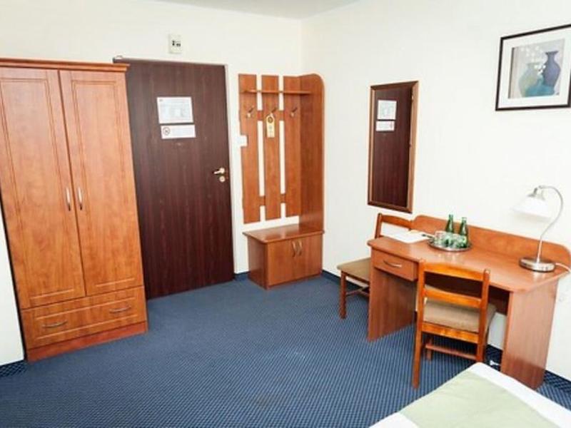 079F3F827F13AE8394D08A3EC8534DC9