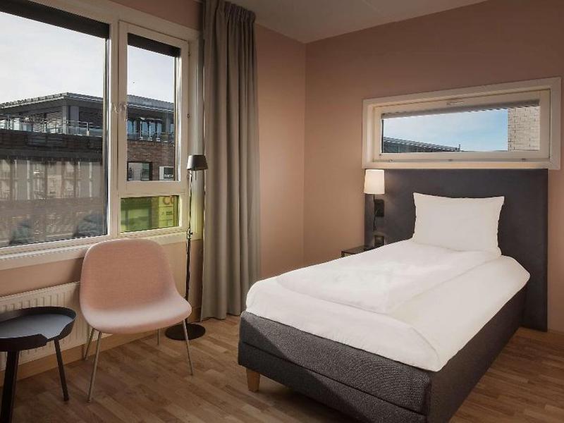 215D9B2ACB2D175CA5E813C99C9EE077