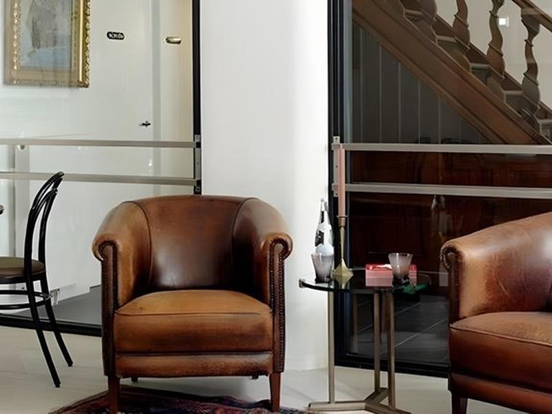 3D7700EB3D8AFDABD0E6F75C715D8923