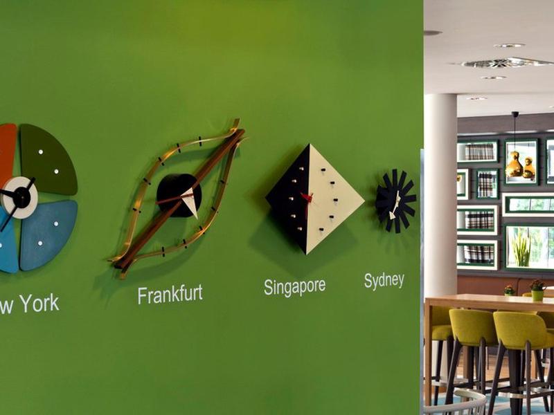 4177F025683CE757A5C7D404242D73AF