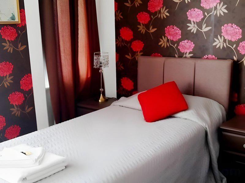 40F56AE2B1036CDA006704A36AAF1A94