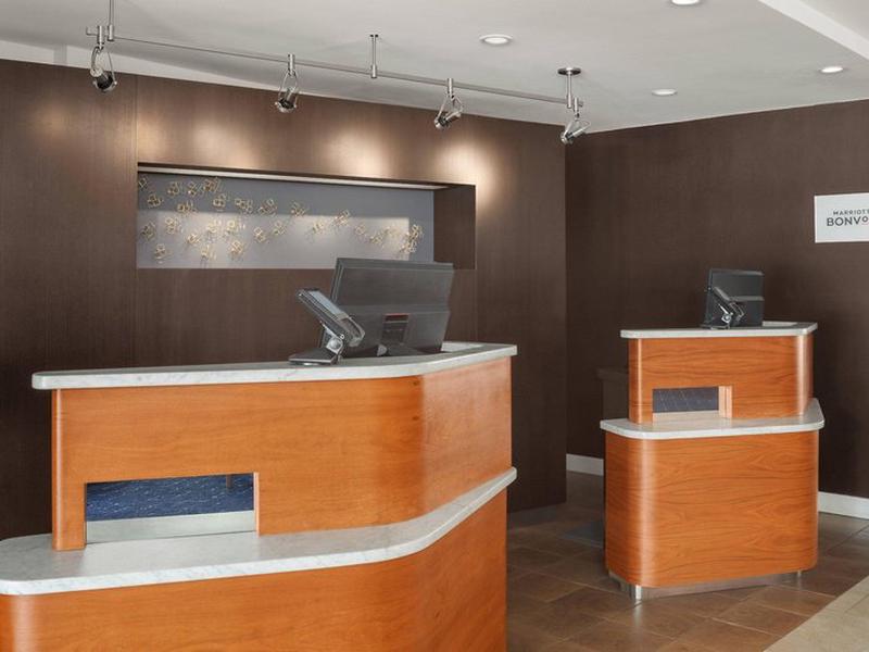 71E722AB650F4872D826F2E0319F70AF