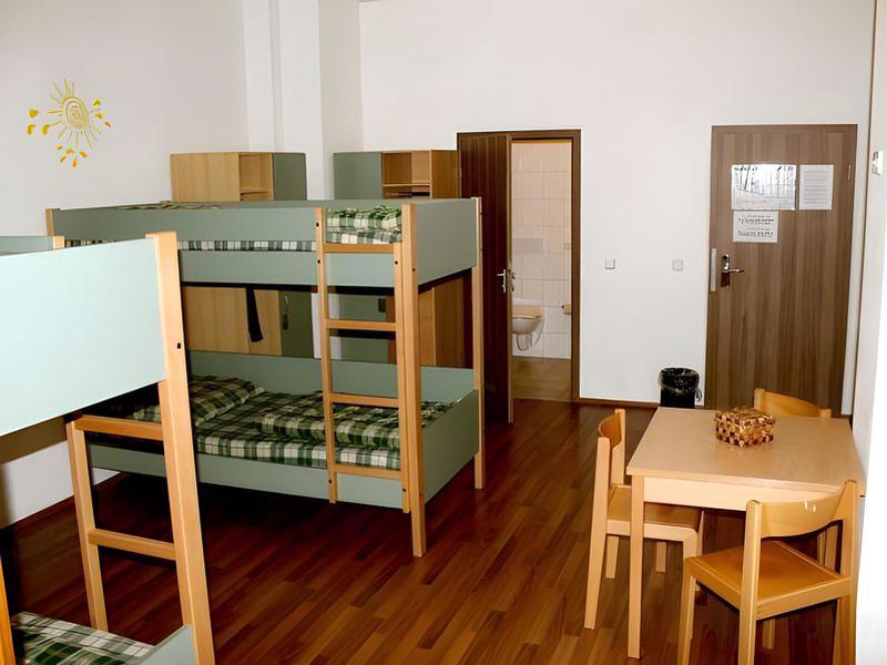 8E25A160D37769B7DA263D16E6B2EB5A