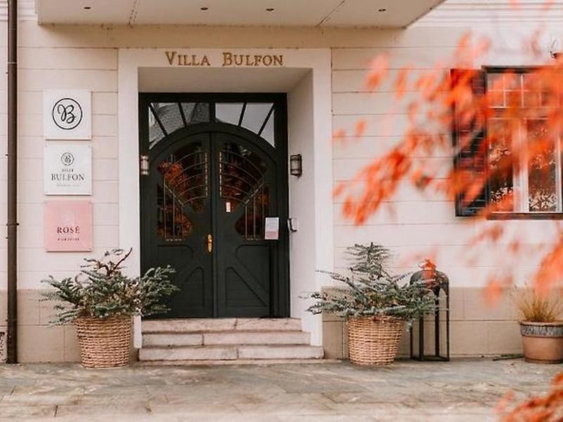 688490F19658DB639CE40D7C9B4E1D23