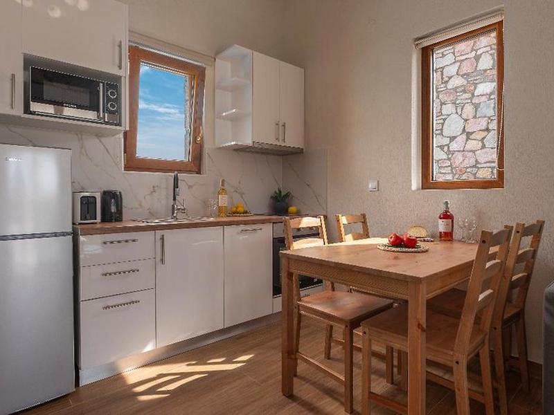 6C00B5510344B41512AA7832A3495A86