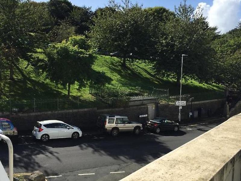 21BD15D7FE7029CE661C9BCAF431BEF8