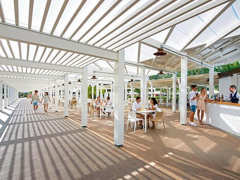 EEDBC89A84DED18A1EC43DE09A9C3986