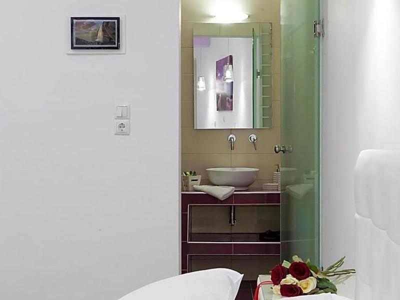 7942C53A4D02F82BE1A9D6525B7A4114