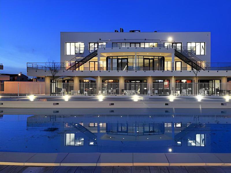 272B68A18A93887BB8FCDD7F669CE5F9