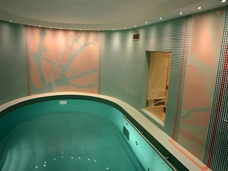 F42EABF052A5E7E0331271C9063FBB5E