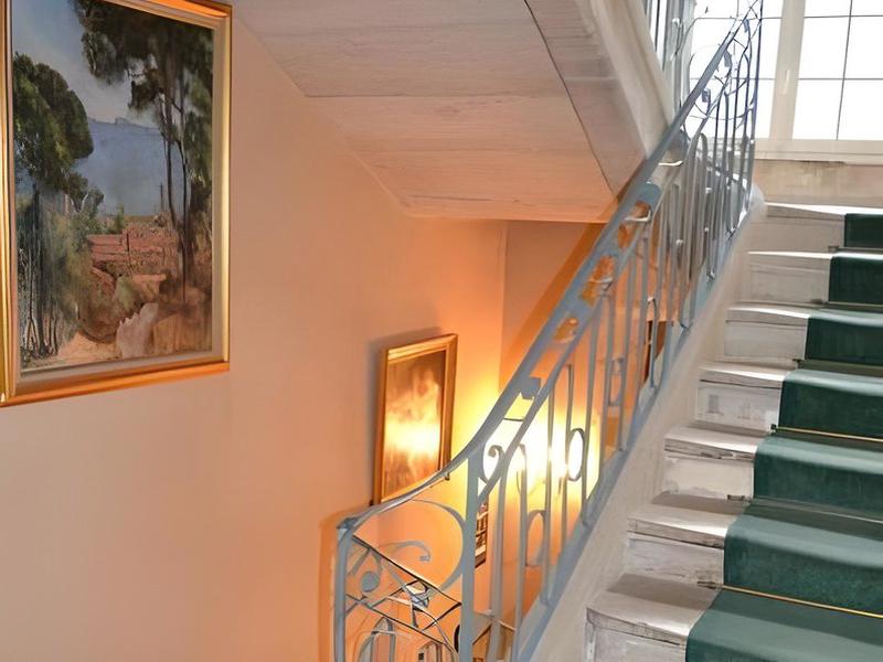 999164F1CFA588B2E3A3F17697D8A3C5