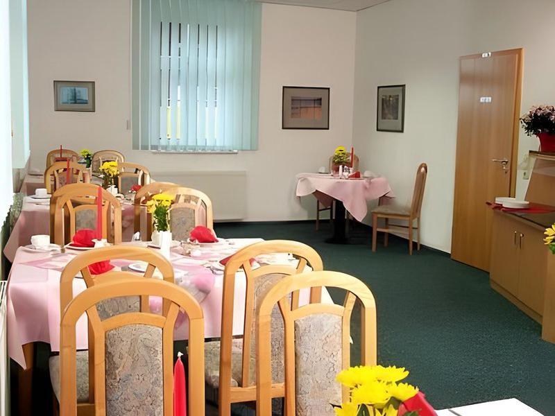 561A57FE2944E9484139134043A51869