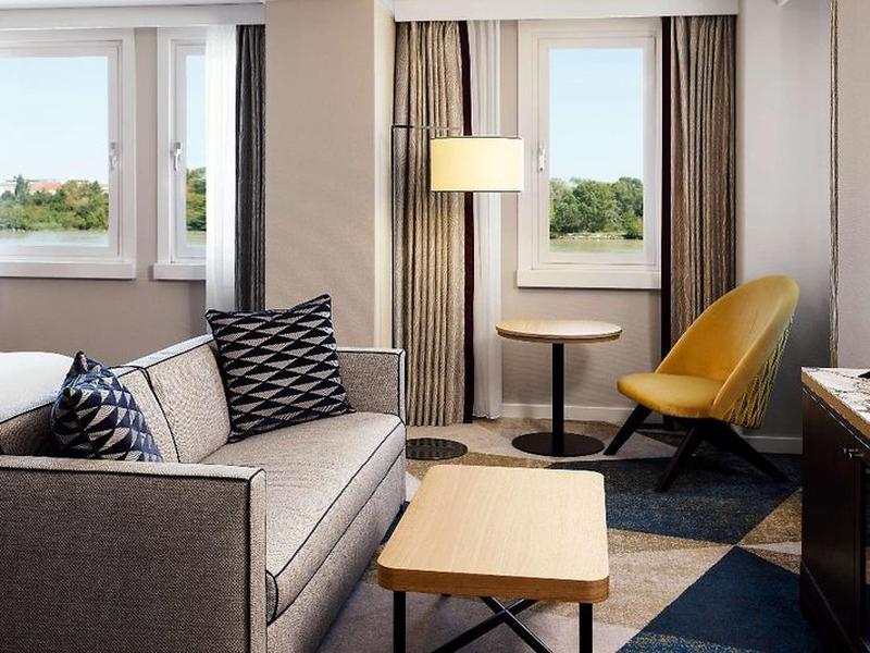 802361CD79EEF07BA7483BCED7A87972