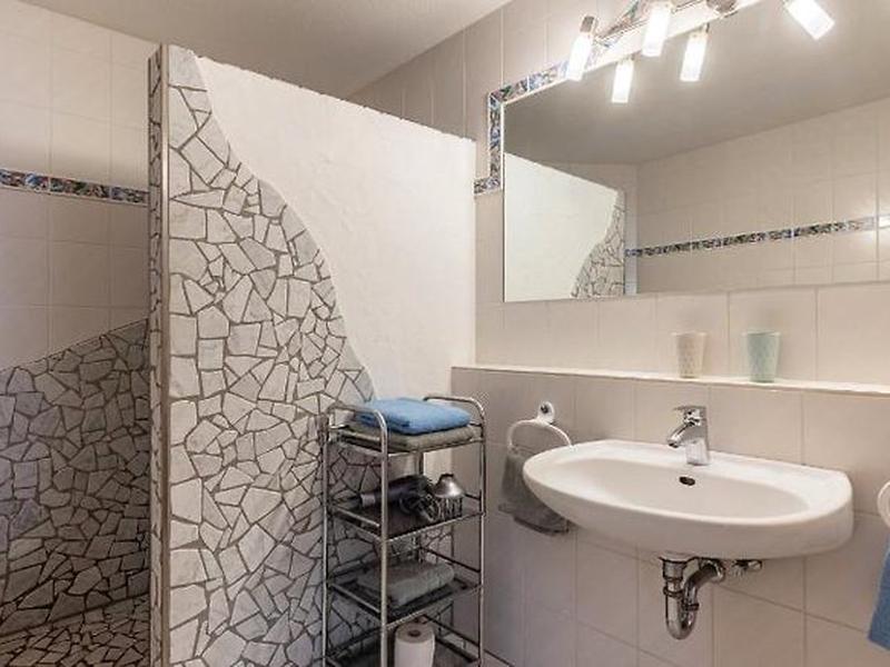 855945C4F0D2E0B7824B6D8947AE9A0F