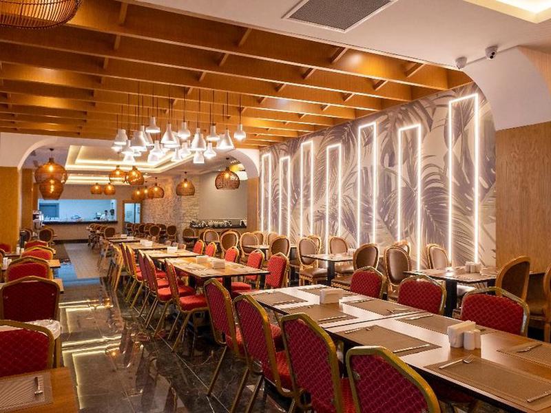 F9E91342FB955587CF428A5AC3AE3137